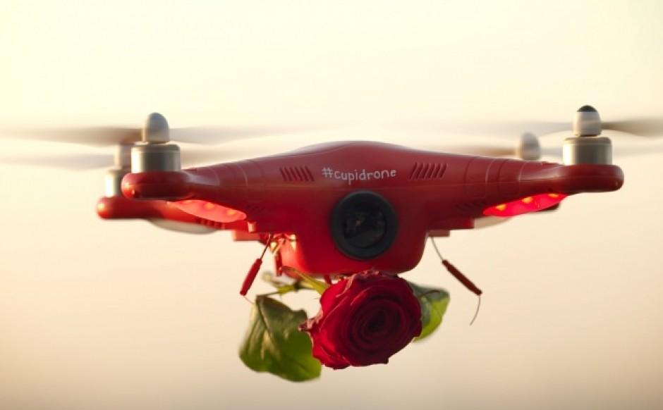 Valentine: Schreurs loves Red Naomi! # Cupidrone.